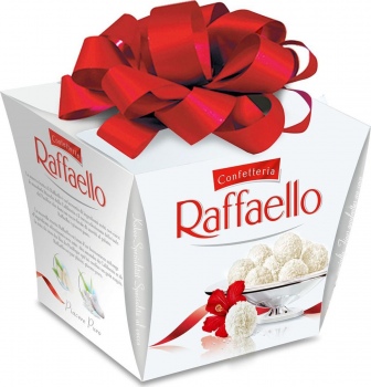 Конфеты в коробках Рафаэлло Rafaello с миндальным орехом